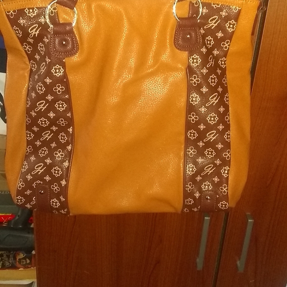 Handbag/Tote - Picture 4 of 5